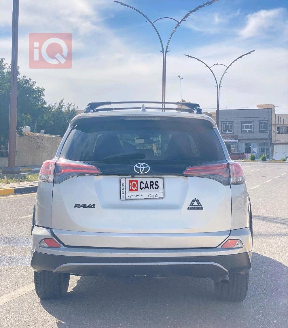 تويوتا راف 4